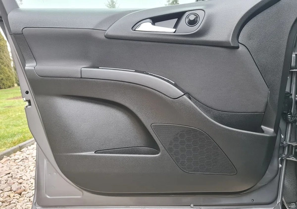 Opel Meriva cena 34555 przebieg: 115900, rok produkcji 2015 z Przysucha małe 781